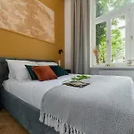 Gentle Glow By Tyzenhauz Apartament *