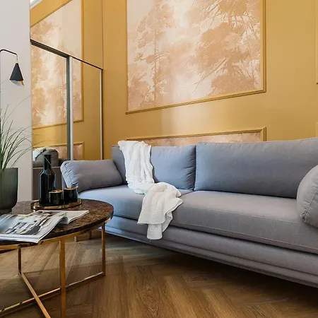 Apartment Gentle Glow By Tyzenhauz Krakau