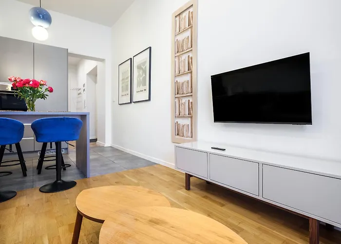 Apartment Gentle Glow By Tyzenhauz *