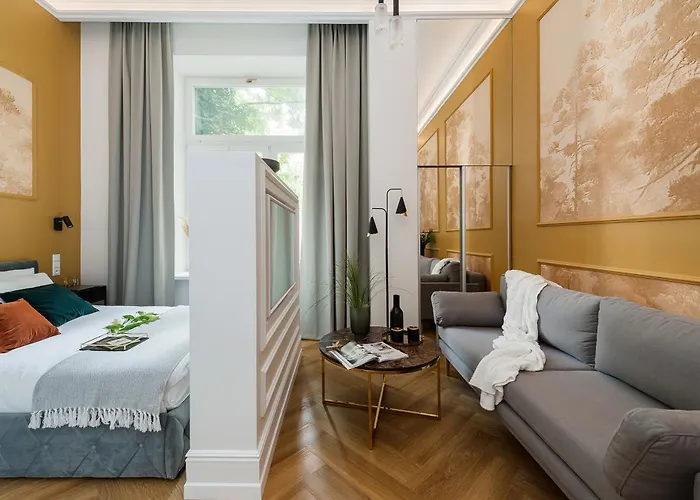 Gentle Glow By Tyzenhauz Apartment Krakow