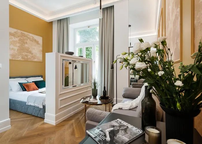 Gentle Glow By Tyzenhauz